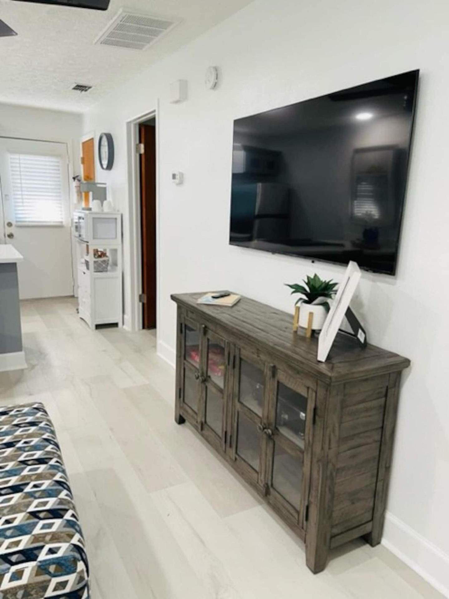 Walk Everywhere! 1-Bedroom Gem In Downtown Hub New Port Richey Exteriér fotografie