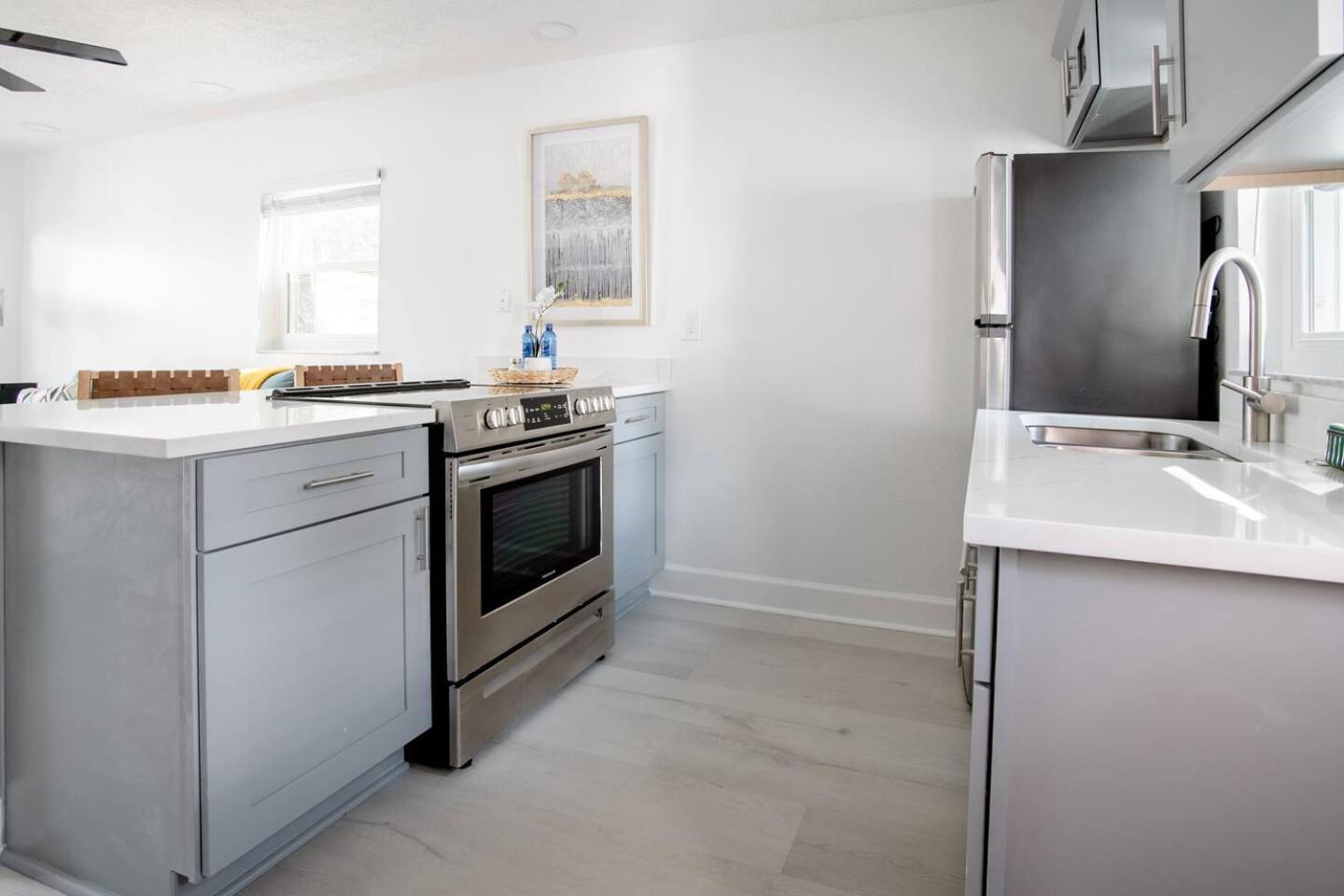Walk Everywhere! 1-Bedroom Gem In Downtown Hub New Port Richey Exteriér fotografie