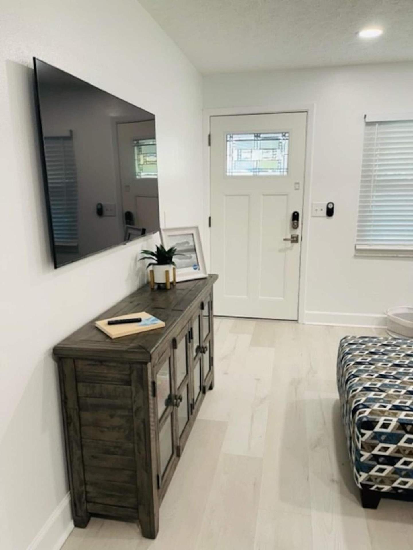 Walk Everywhere! 1-Bedroom Gem In Downtown Hub New Port Richey Exteriér fotografie