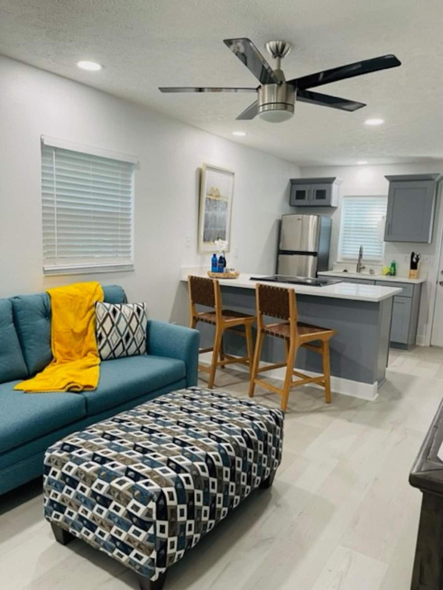 Walk Everywhere! 1-Bedroom Gem In Downtown Hub New Port Richey Exteriér fotografie