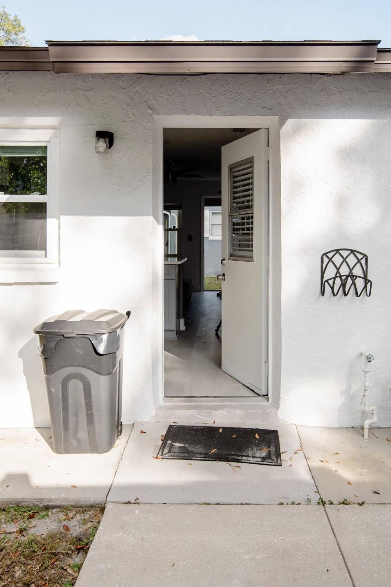 Walk Everywhere! 1-Bedroom Gem In Downtown Hub New Port Richey Exteriér fotografie