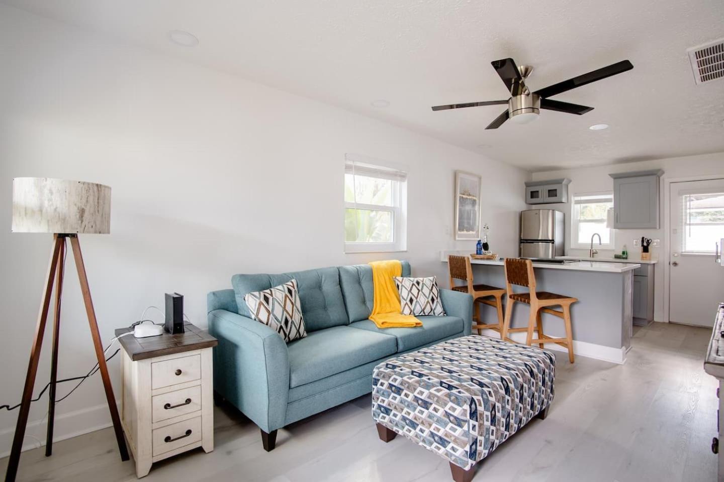 Walk Everywhere! 1-Bedroom Gem In Downtown Hub New Port Richey Exteriér fotografie